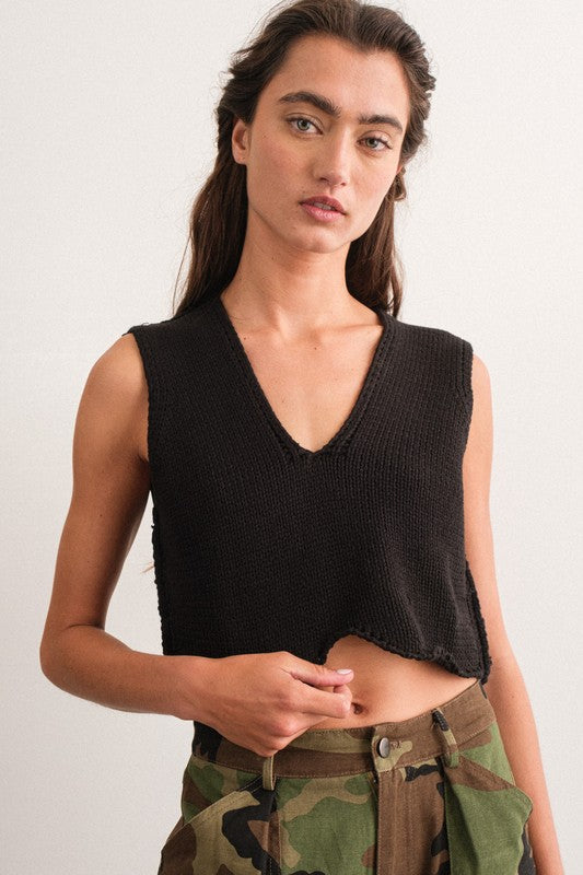 ANGELA V-NECK KNIT TOP