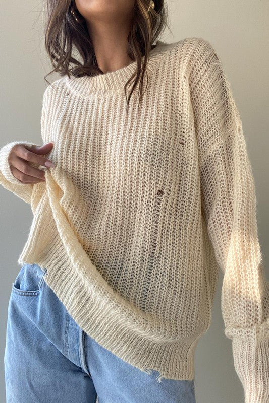 OVERSIZED KNIT SWEATER