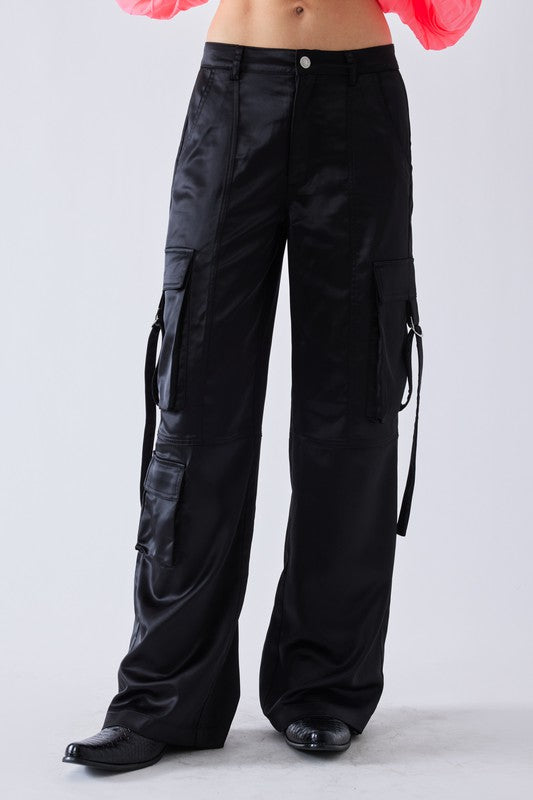 ALICIA SATIN CARGOS