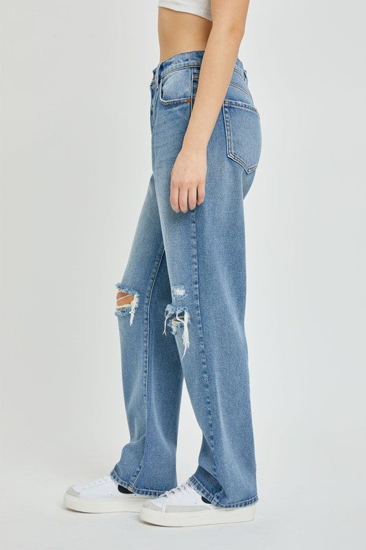 HIGH RISE DISTRESSED DAD JEAN