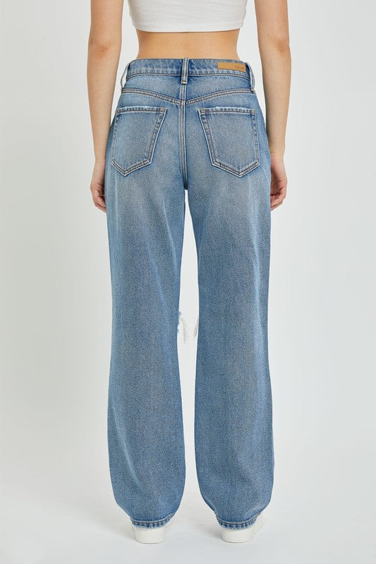 HIGH RISE DISTRESSED DAD JEAN