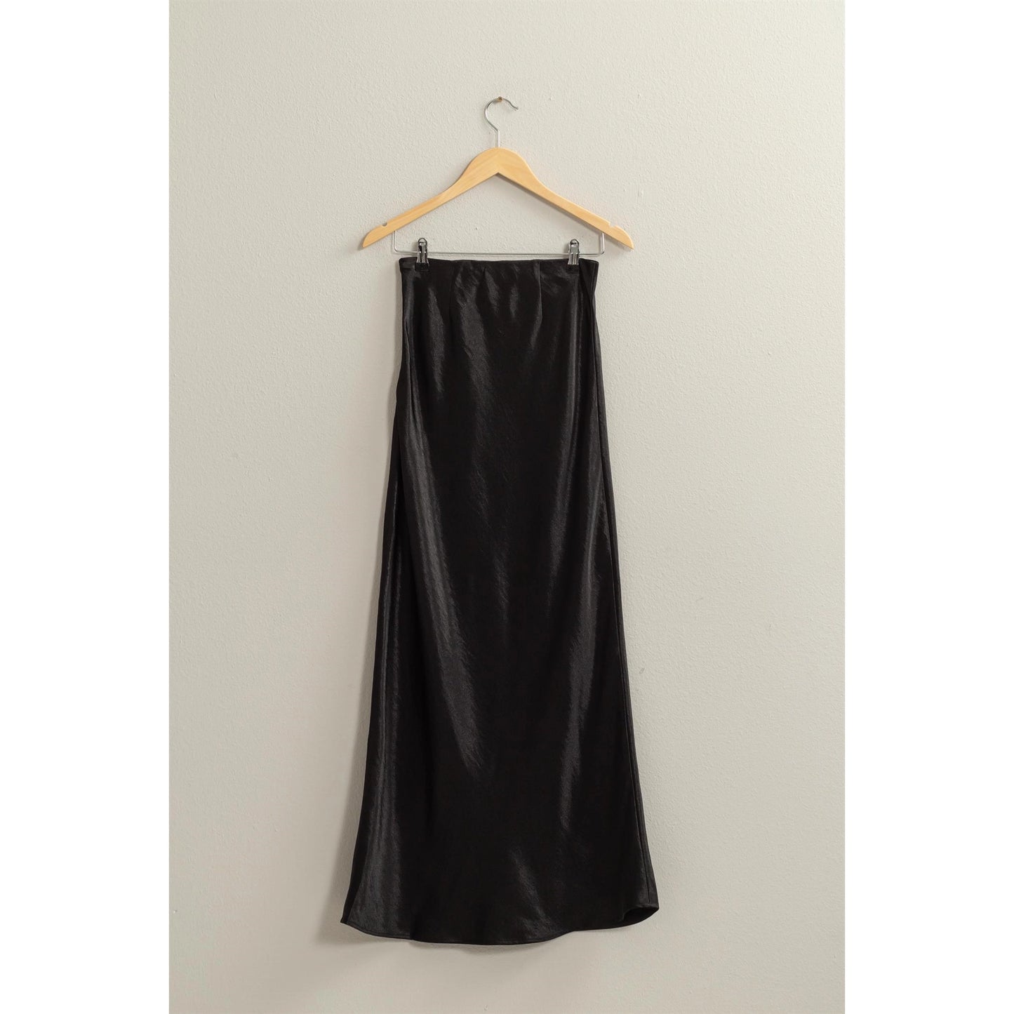 GO-TO MAXI SKIRT