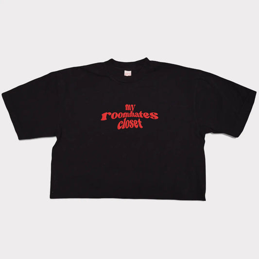 MY ROOMMATES CLOSET CROPPED TEE